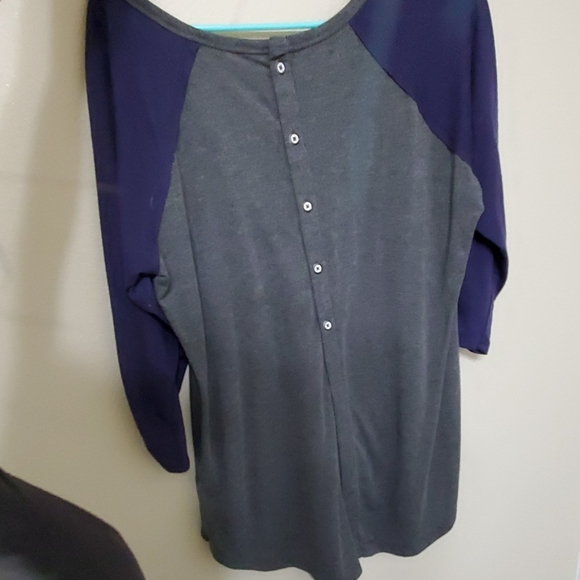 Baseball t - Picture 2 of 2